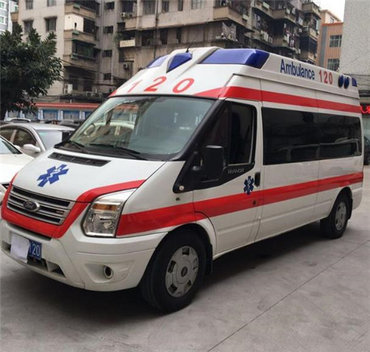 东郊镇信赖我们的救护车出租,让转院不再艰难